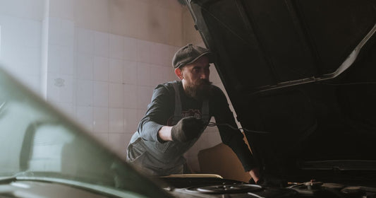 Mechanic vs Scanner: When to DIY Diagnostics vs Call a Pro